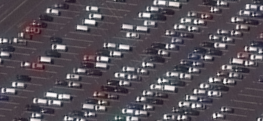 30 cm  satellite imagery compared to 15 cm HD satellite imagery