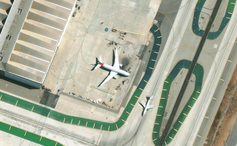 Vivid™ Premium LAX airplane image