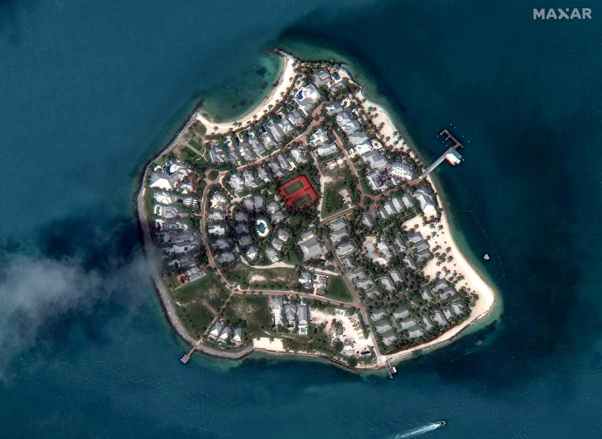 This beautiful image collected by WorldView Legion of Sunset Key, Florida, shows incredible details that can be used for property assessment and disaster preparation such as mapping routes and checkpoints.